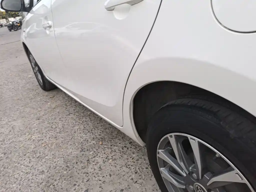 Toyota Yaris L — фото 22