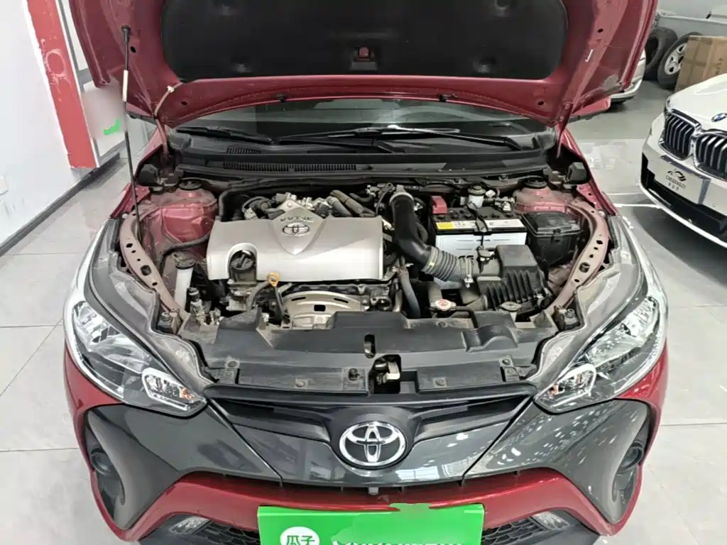 Toyota Yaris L — фото 20