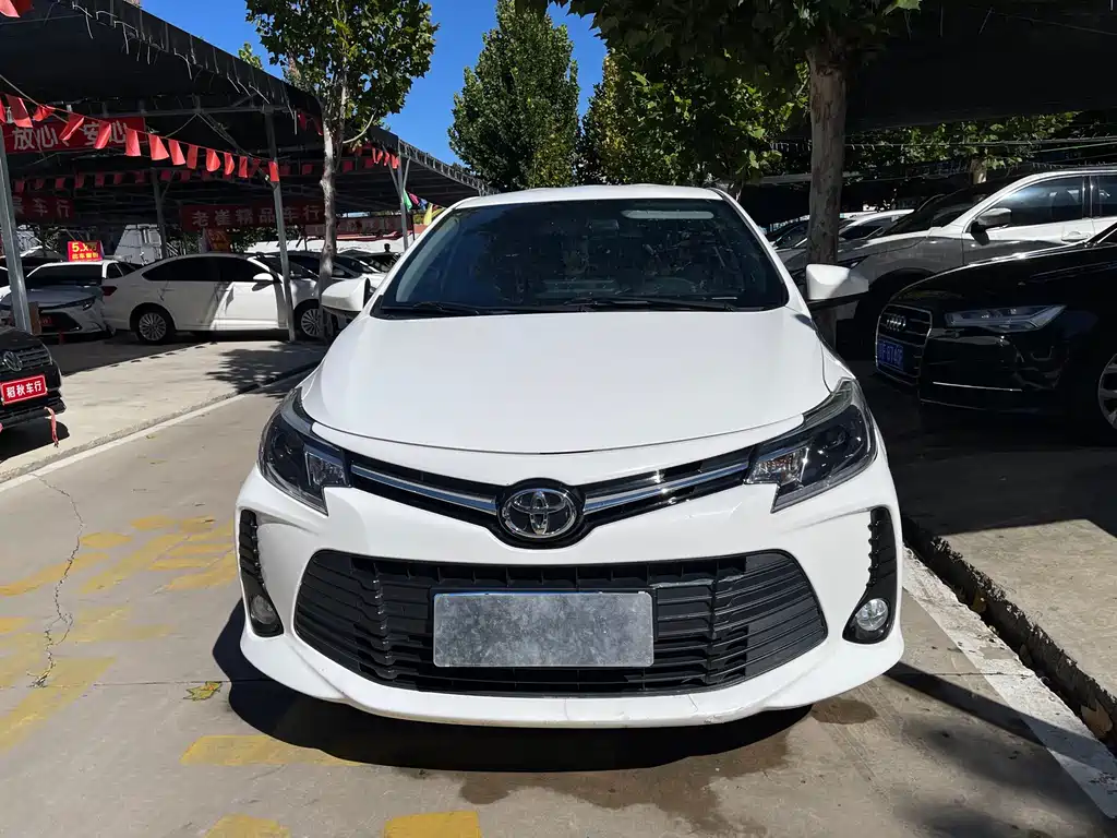 Toyota Vios — фото 10