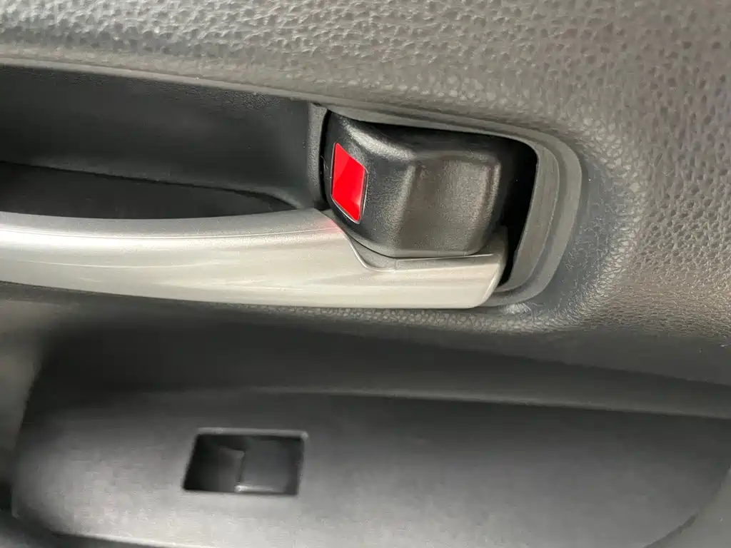 Toyota Levin — фото 19