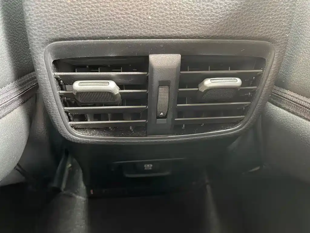 Toyota Levin — фото 14