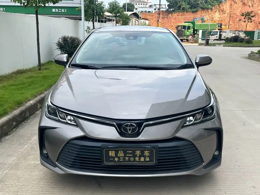 Toyota Corolla — фото 2