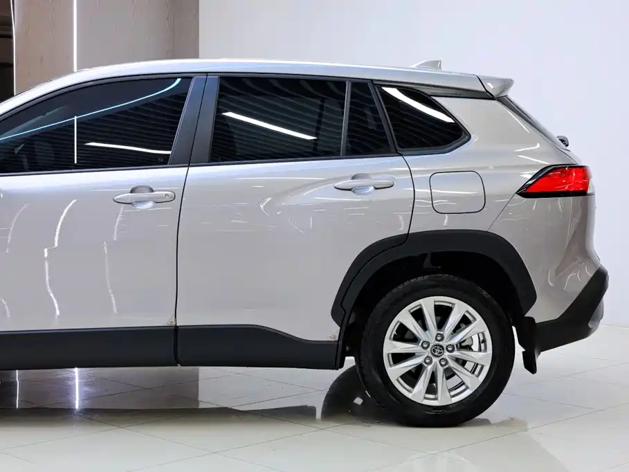 Toyota Corolla Cross — фото 4