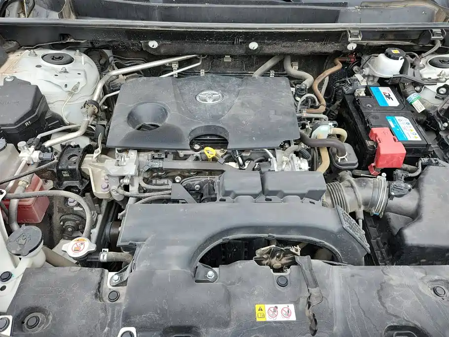 Toyota RAV4 — фото 10