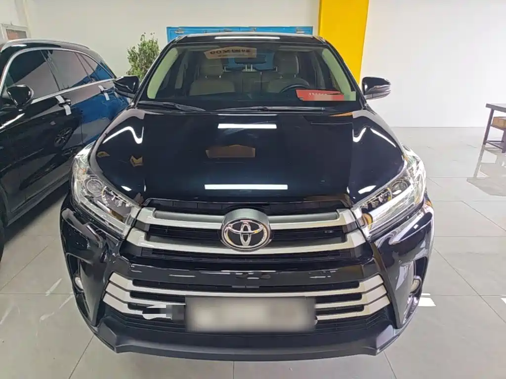 Toyota Highlander — фото 3