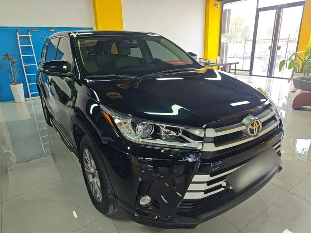 Toyota Highlander — фото 4