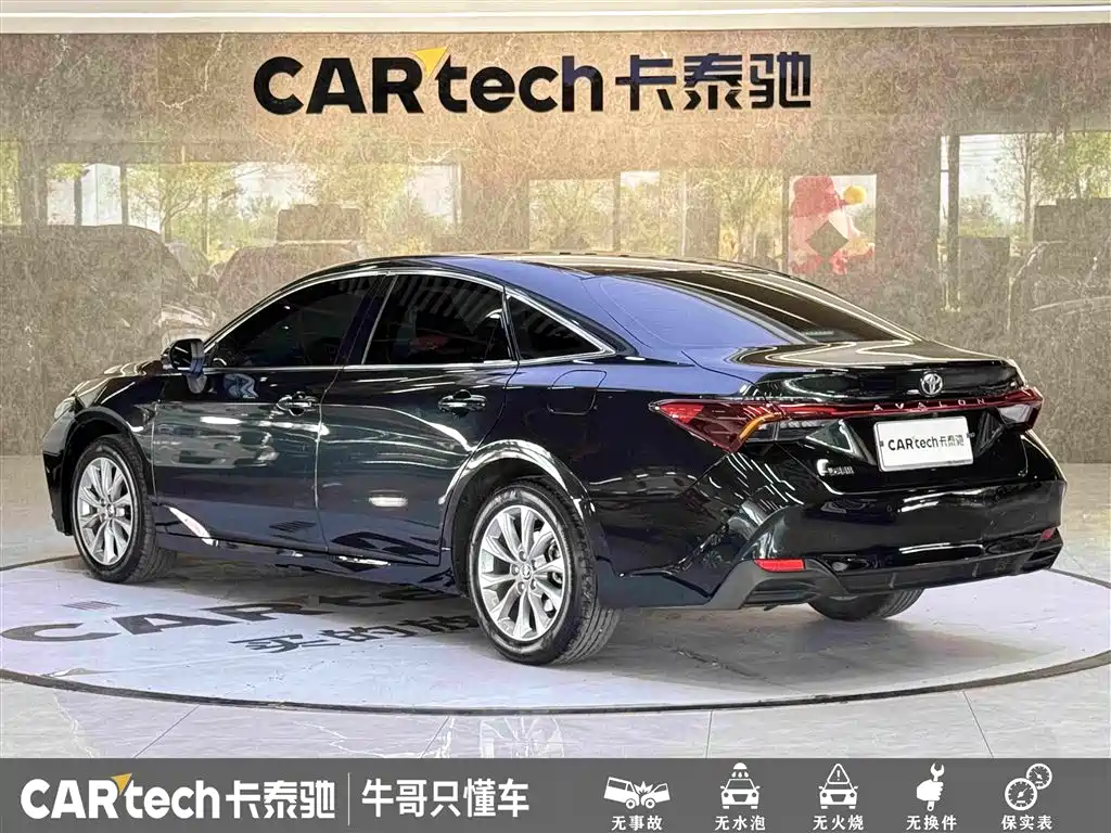 Toyota Avalon — фото 6