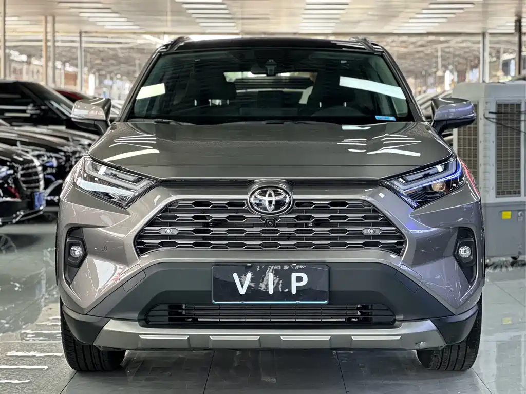 Toyota RAV4 — фото 2