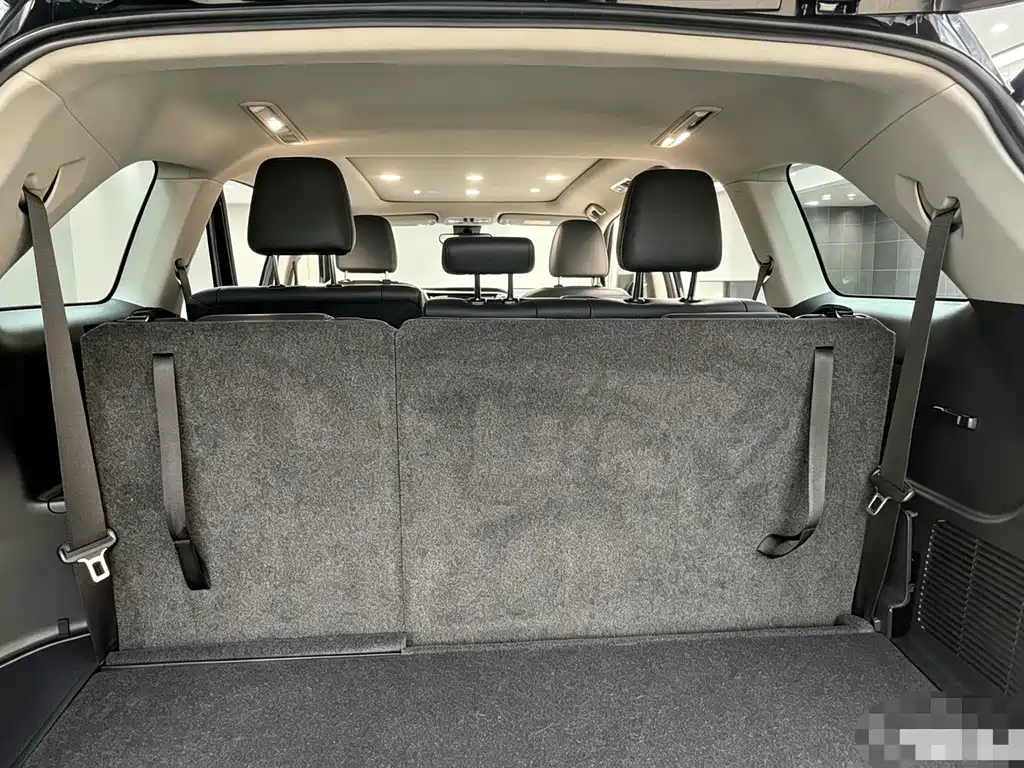 Toyota Highlander — фото 11