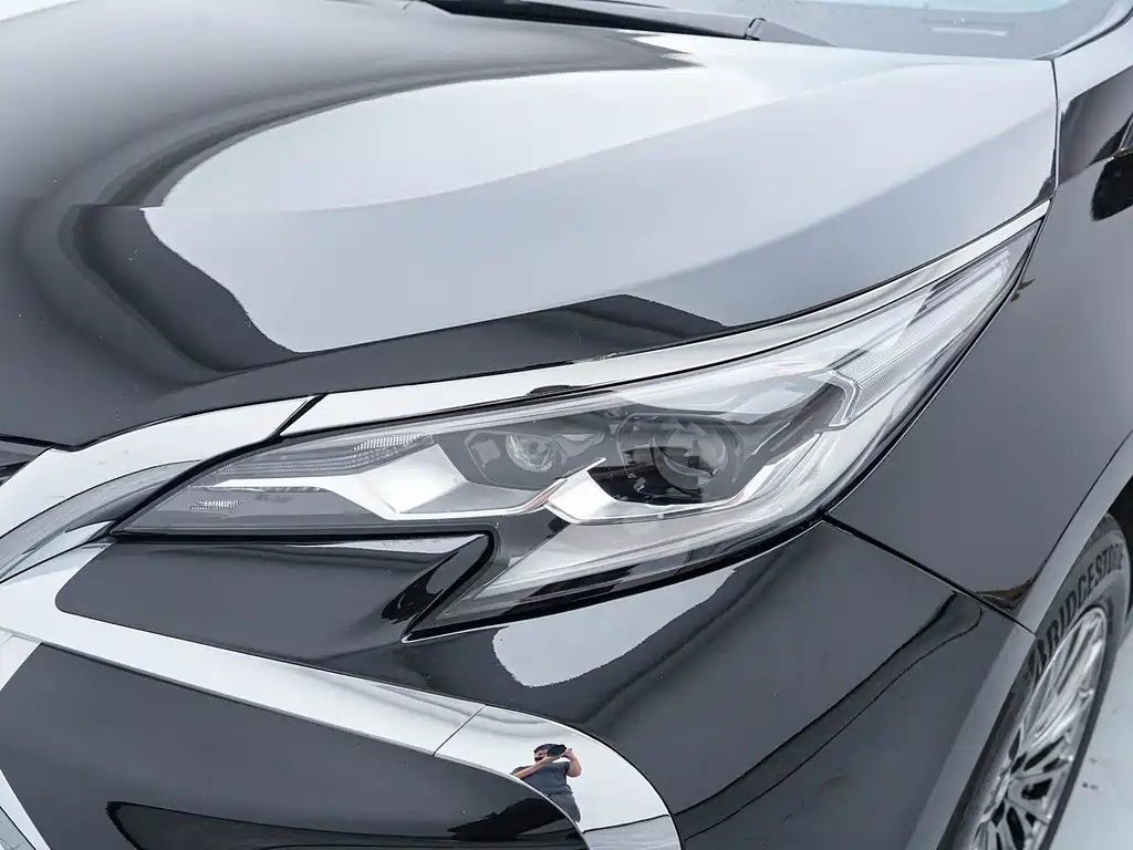 Toyota Sienna — фото 25