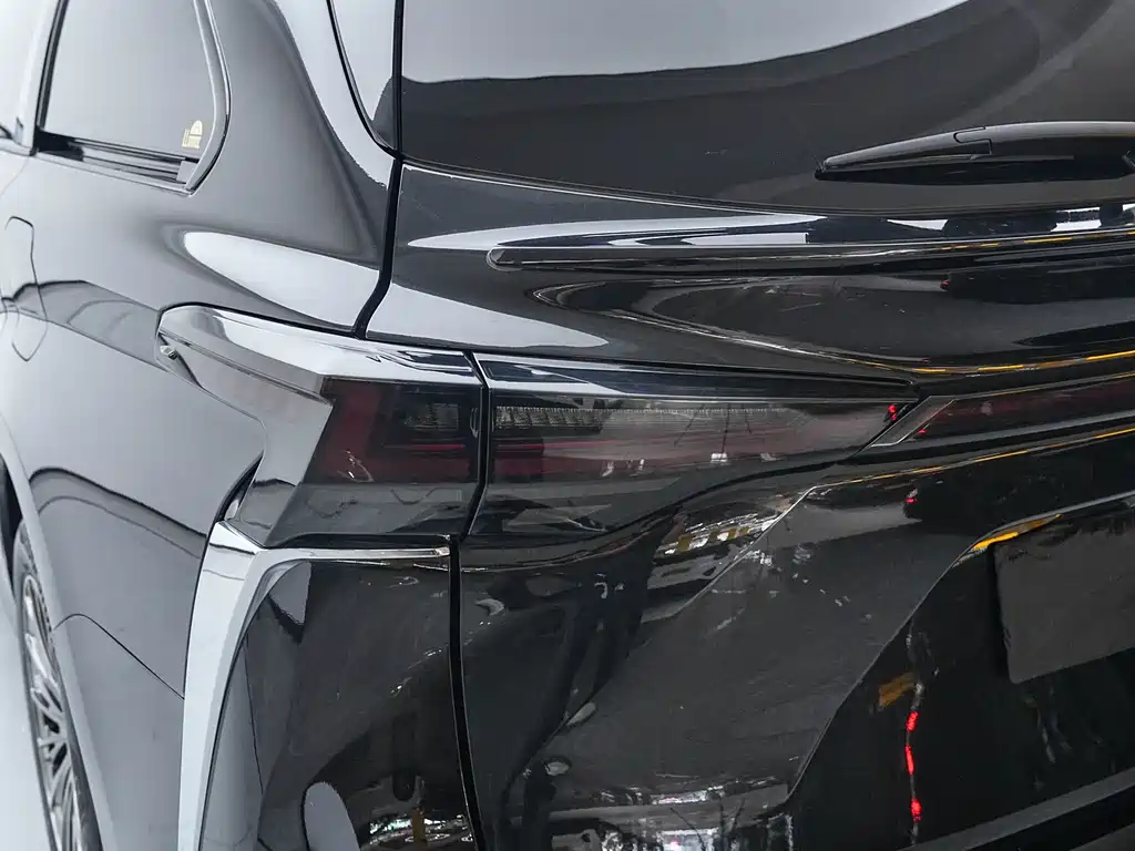 Toyota Sienna — фото 27