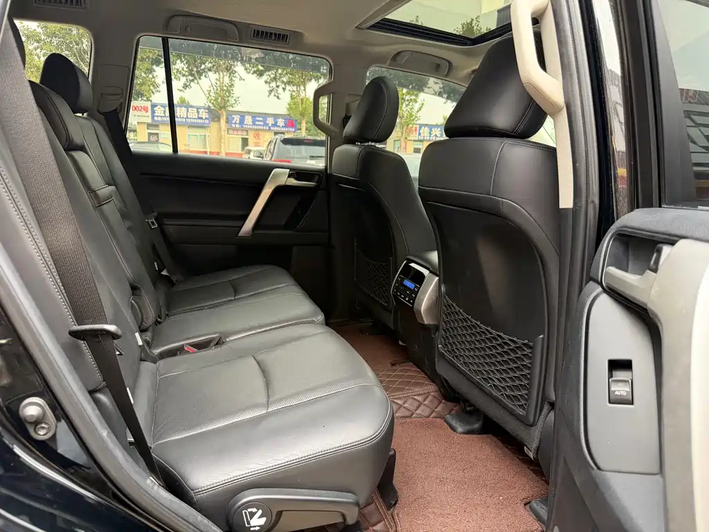 Toyota Prado — фото 17