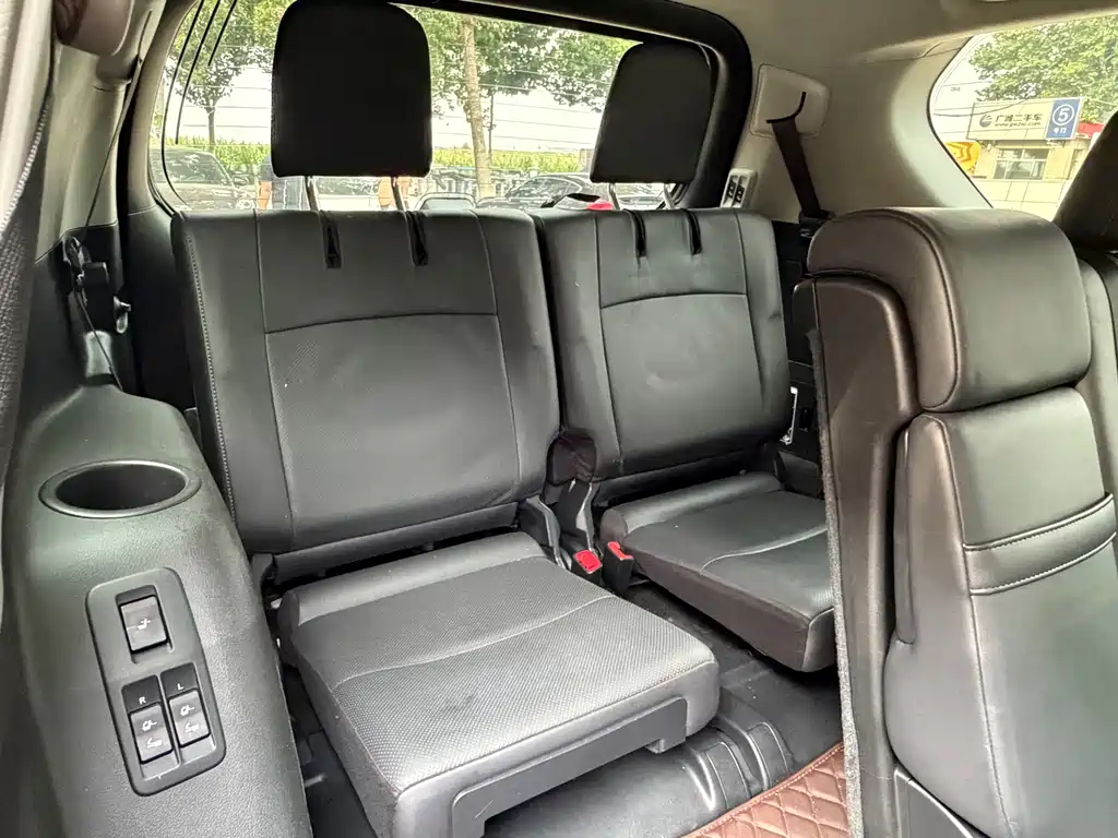 Toyota Prado — фото 18