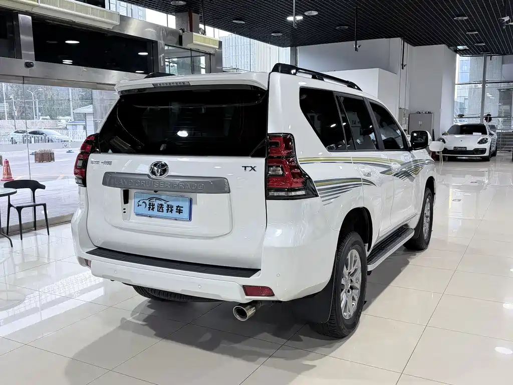 Toyota Prado — фото 23