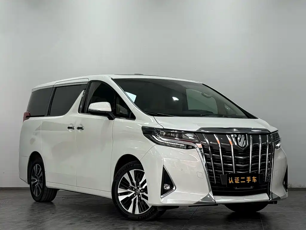 Toyota Alphard — фото 3