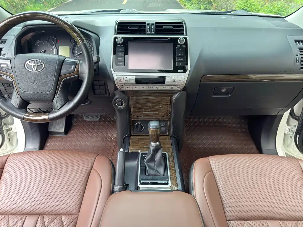 Toyota Prado (Import) — фото 14