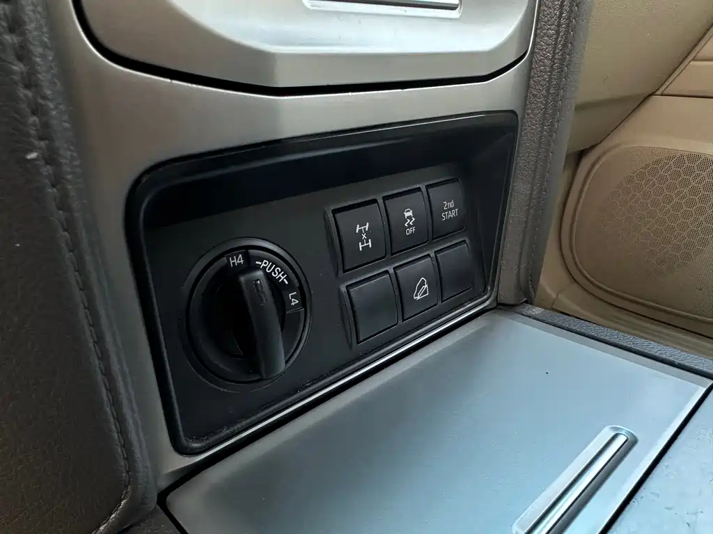 Toyota Prado (Import) — фото 13