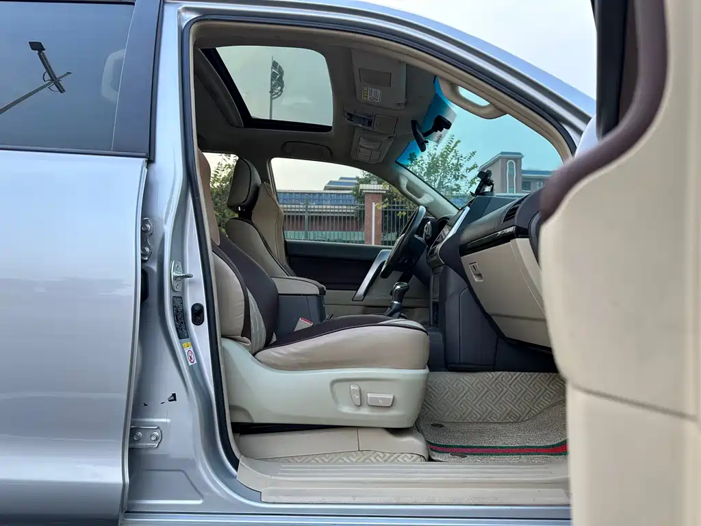 Toyota Prado (Import) — фото 15