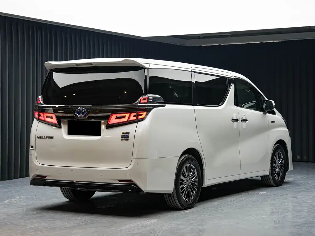 Toyota Vellfire — фото 6