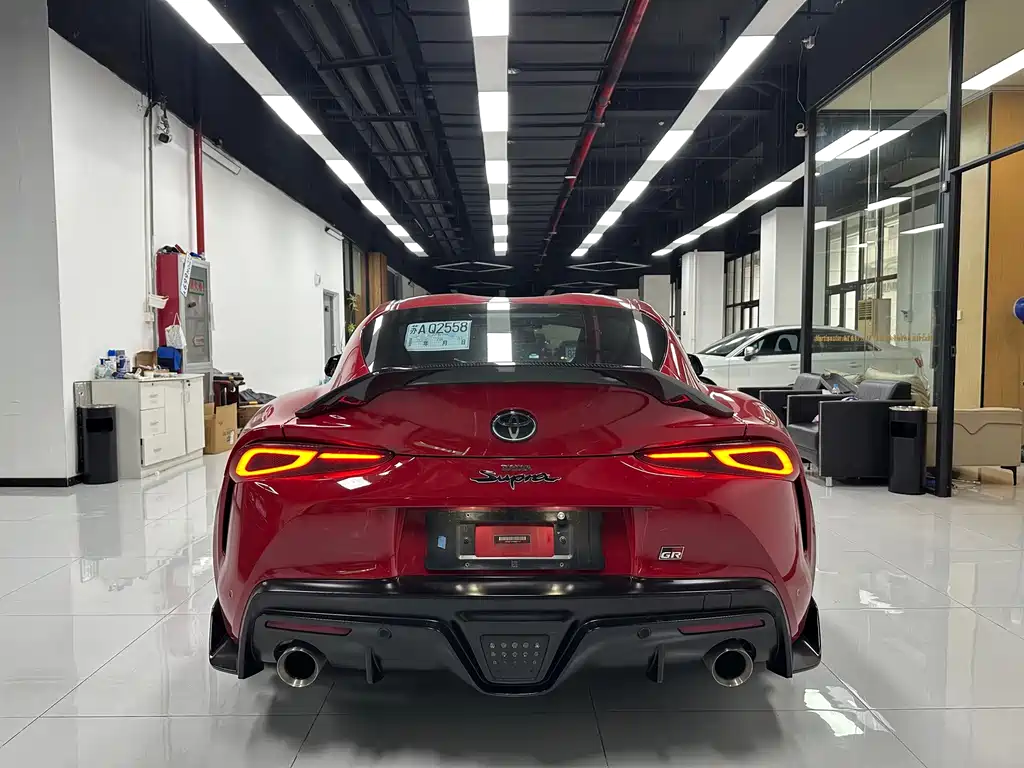 Toyota Supra — фото 5