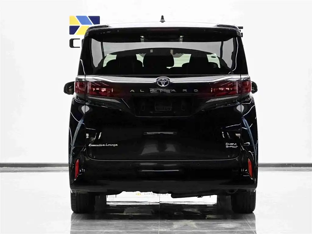 Toyota Alphard — фото 5