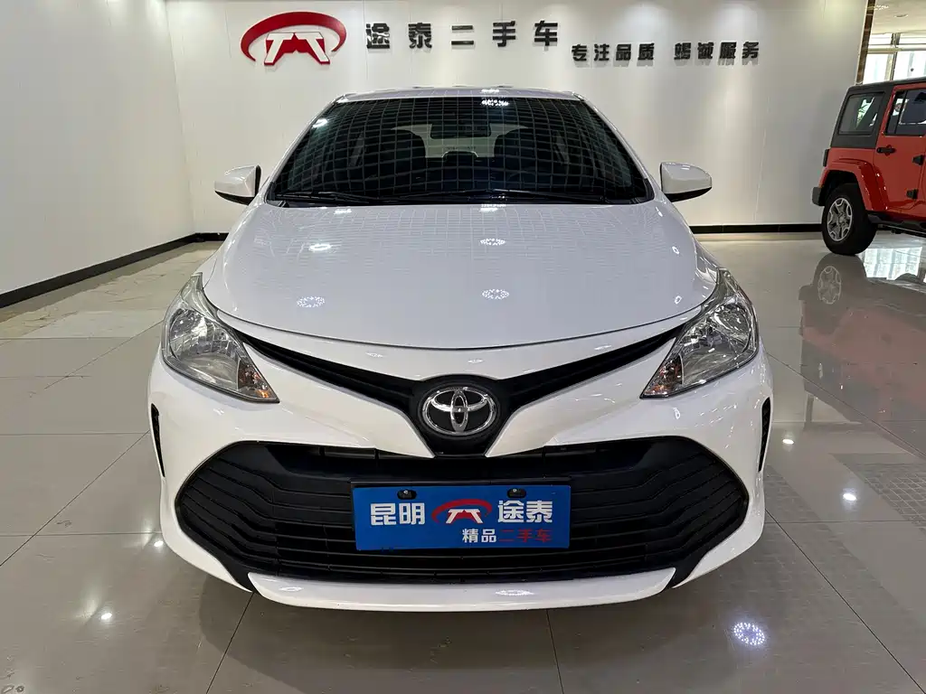 Toyota Vios — фото 2