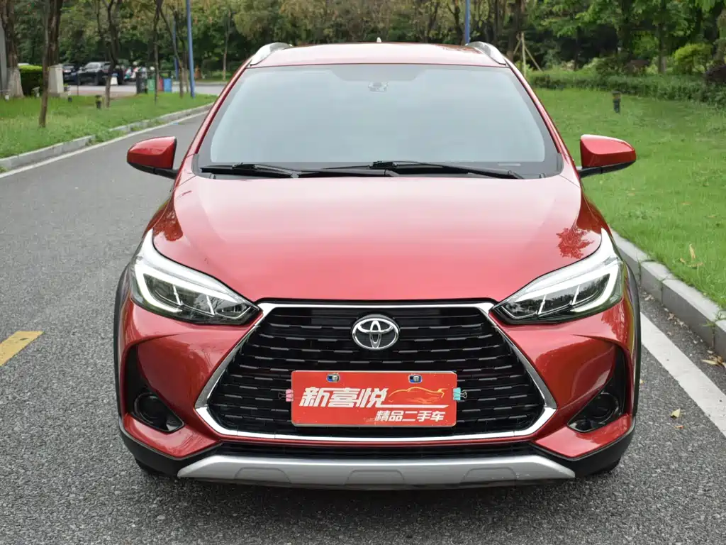 Toyota Yaris L — фото 2