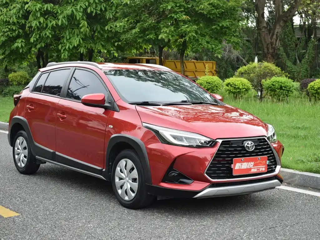 Toyota Yaris L — фото 3