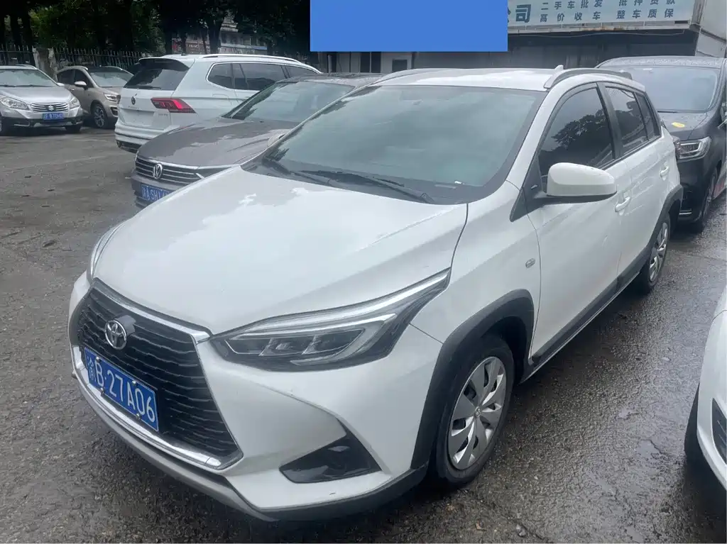 Toyota Yaris L