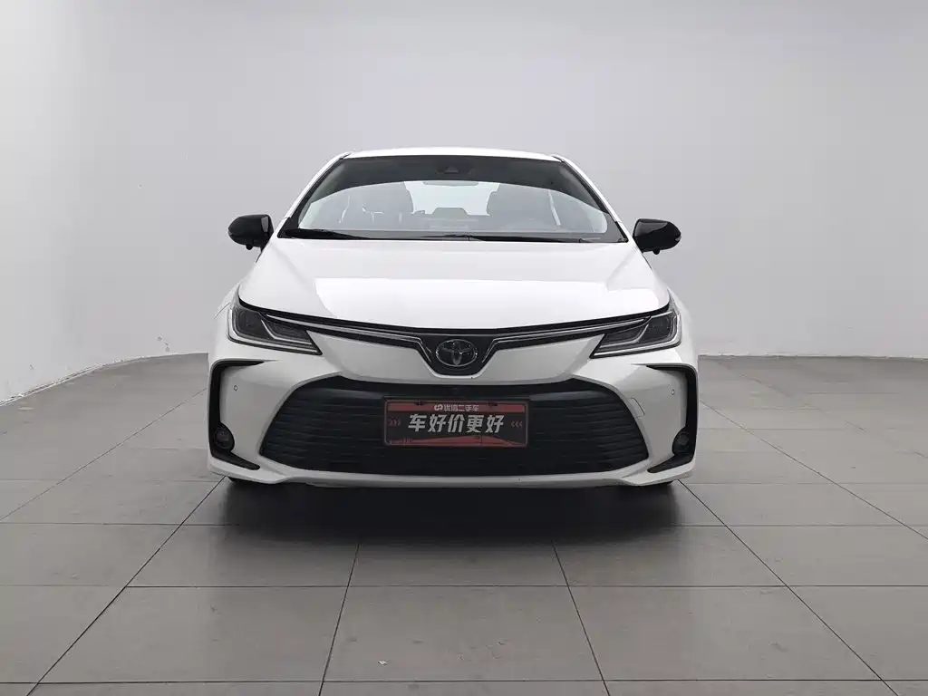 Toyota Corolla — фото 3