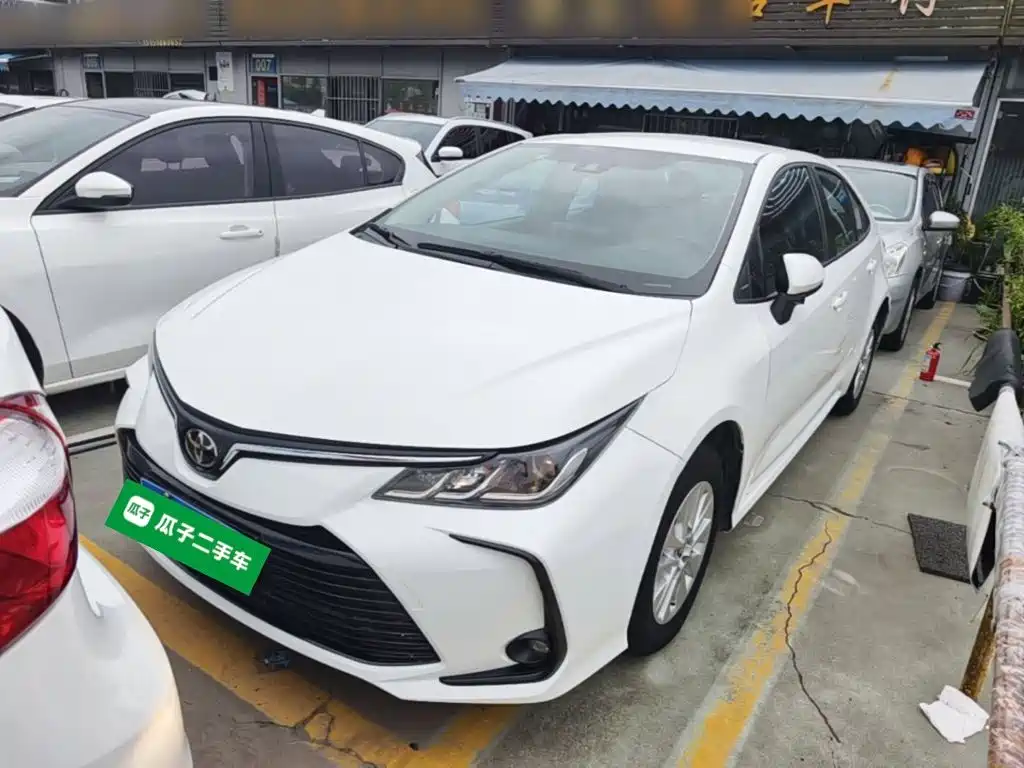 Toyota Corolla — фото 2