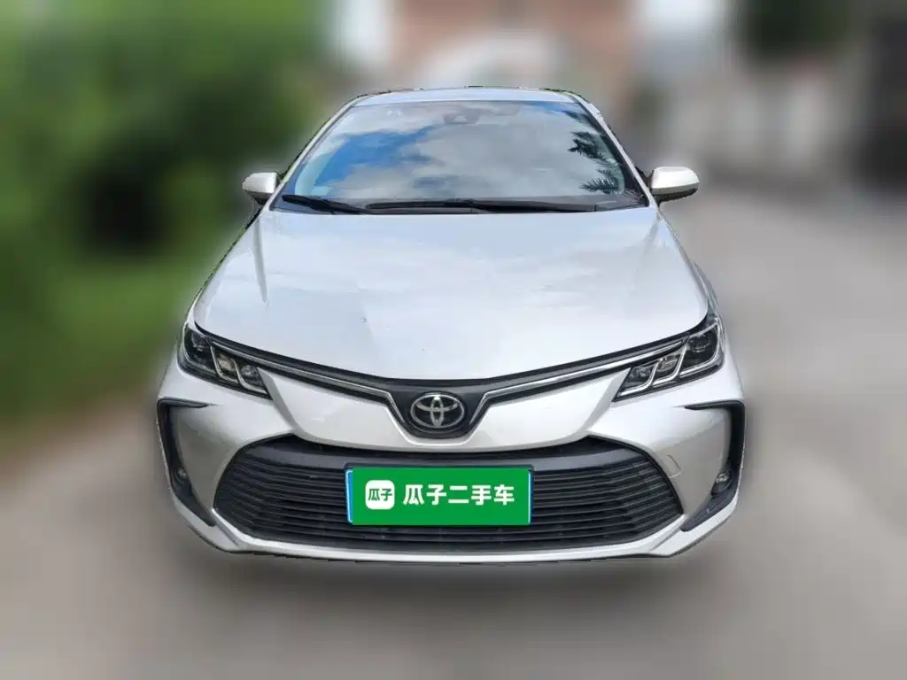 Toyota Corolla — фото 2