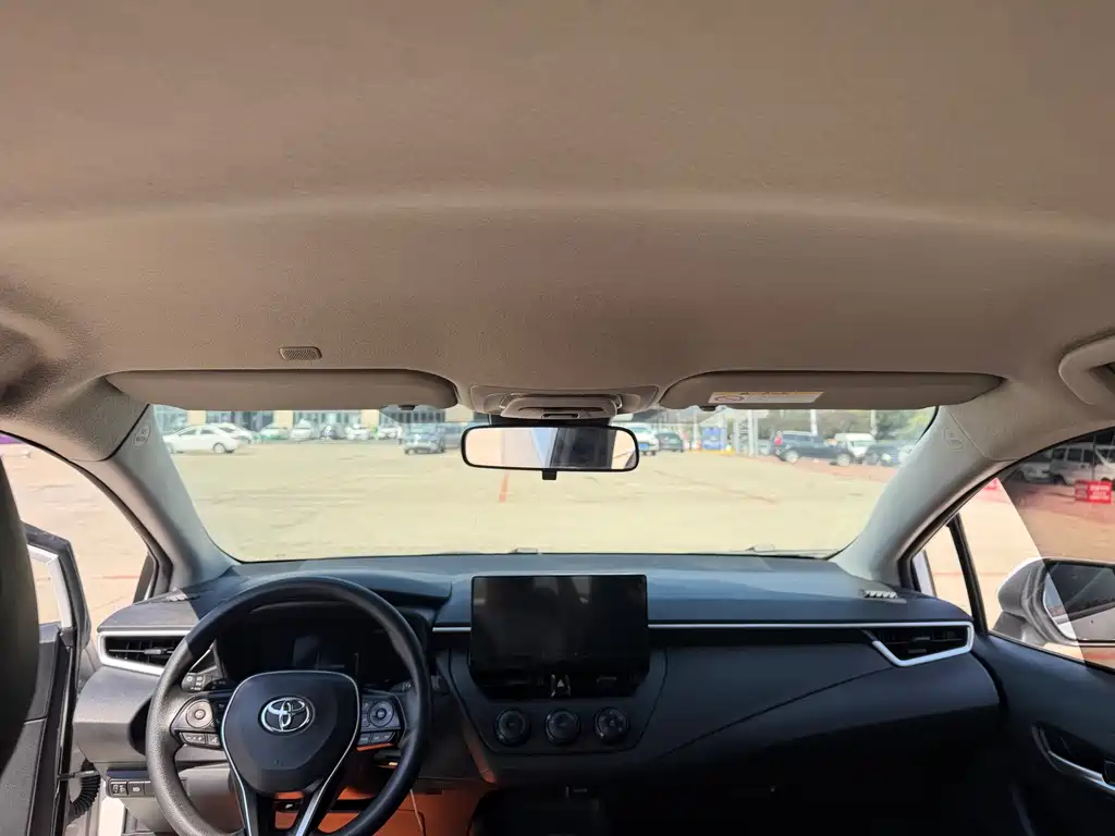 Toyota Corolla — фото 8