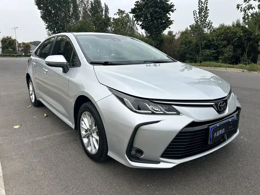 Toyota Corolla — фото 3