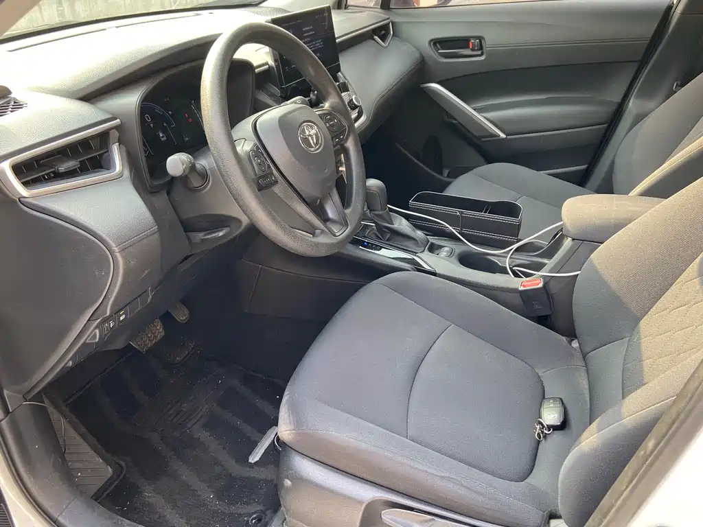Toyota Corolla Cross — фото 4