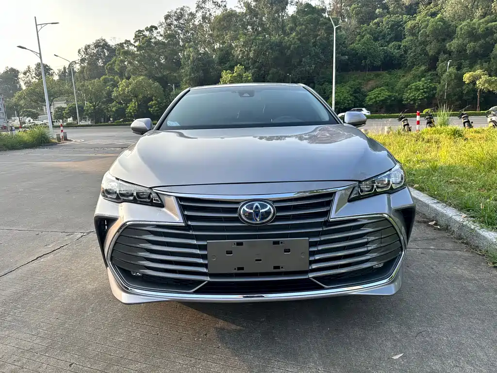 Toyota Avalon — фото 3