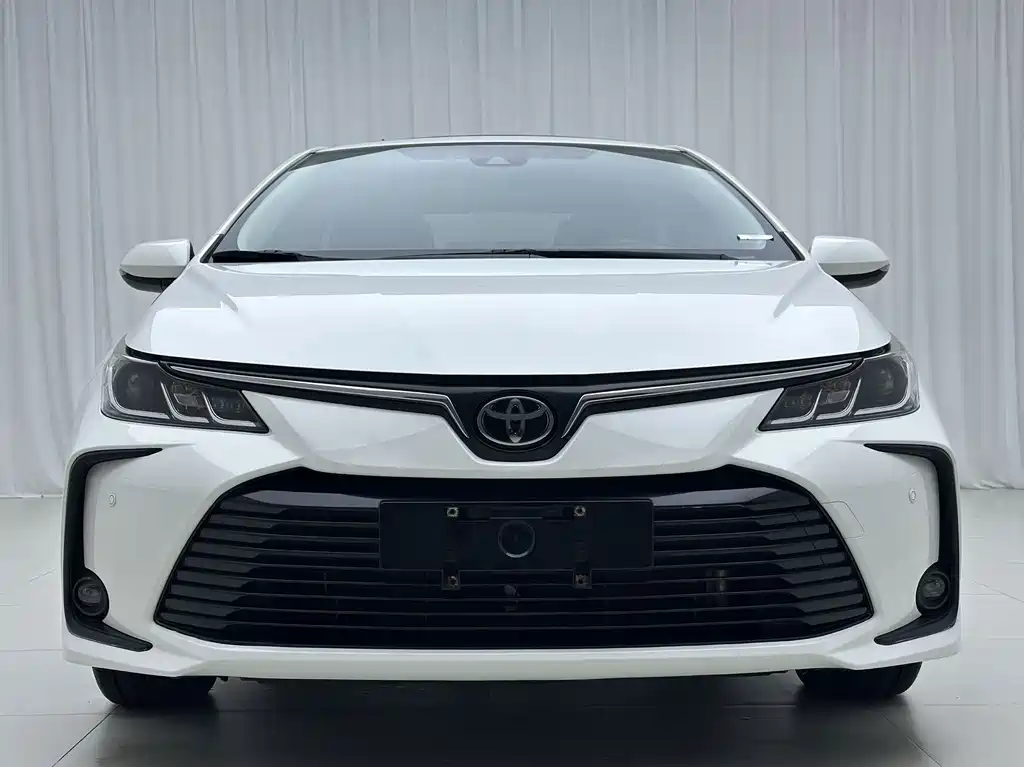 Toyota Corolla — фото 2