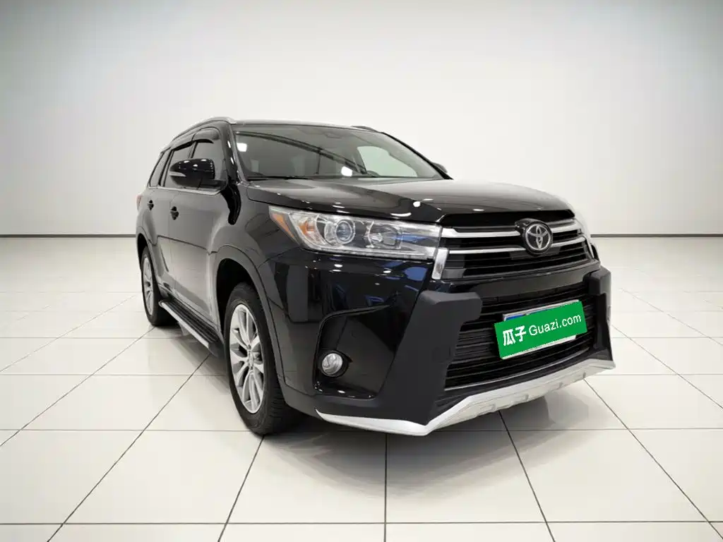 Toyota Highlander — фото 3