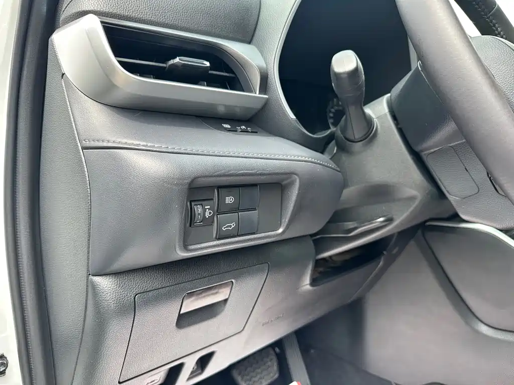 Toyota Highlander — фото 13