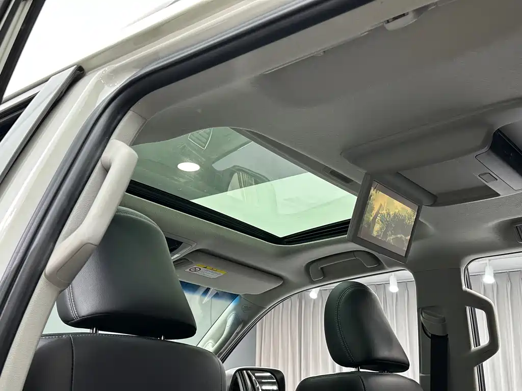 Toyota Prado — фото 18
