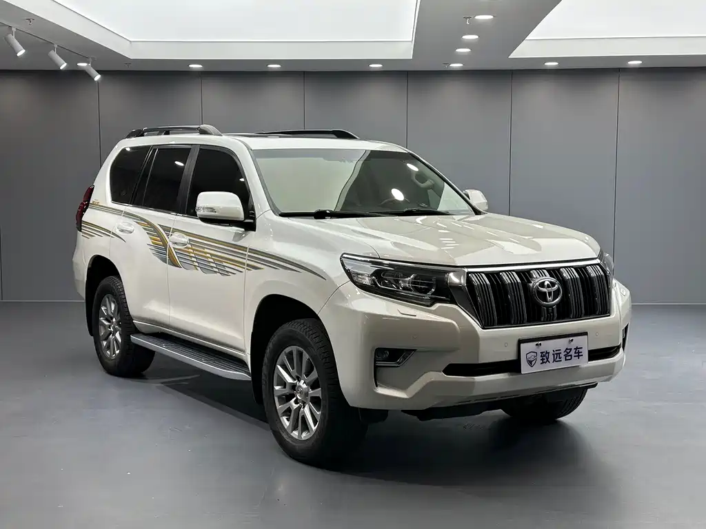 Toyota Prado — фото 3