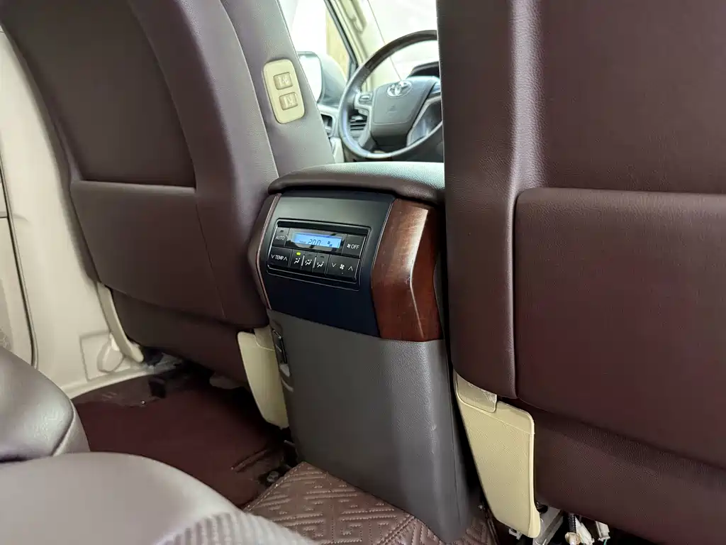 Toyota Prado (Import) — фото 11