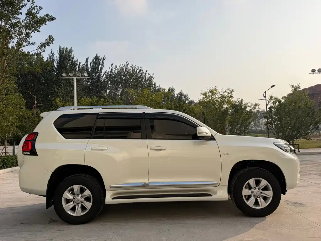 Toyota Prado (Import) — фото 4