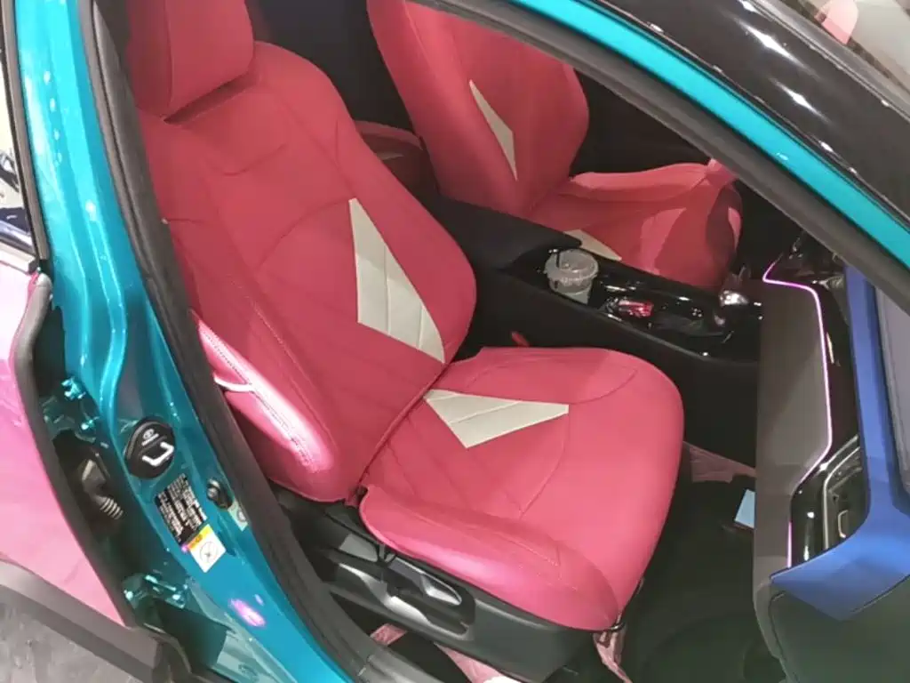 Toyota C-HR — фото 25