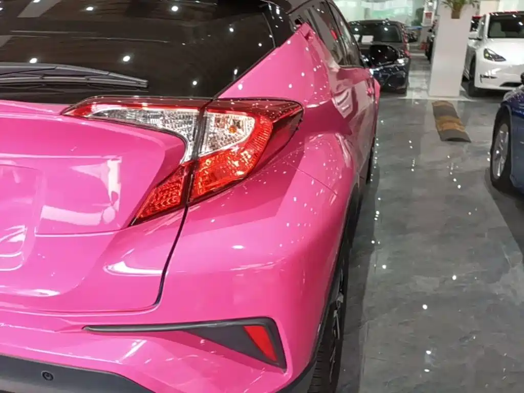 Toyota C-HR — фото 8