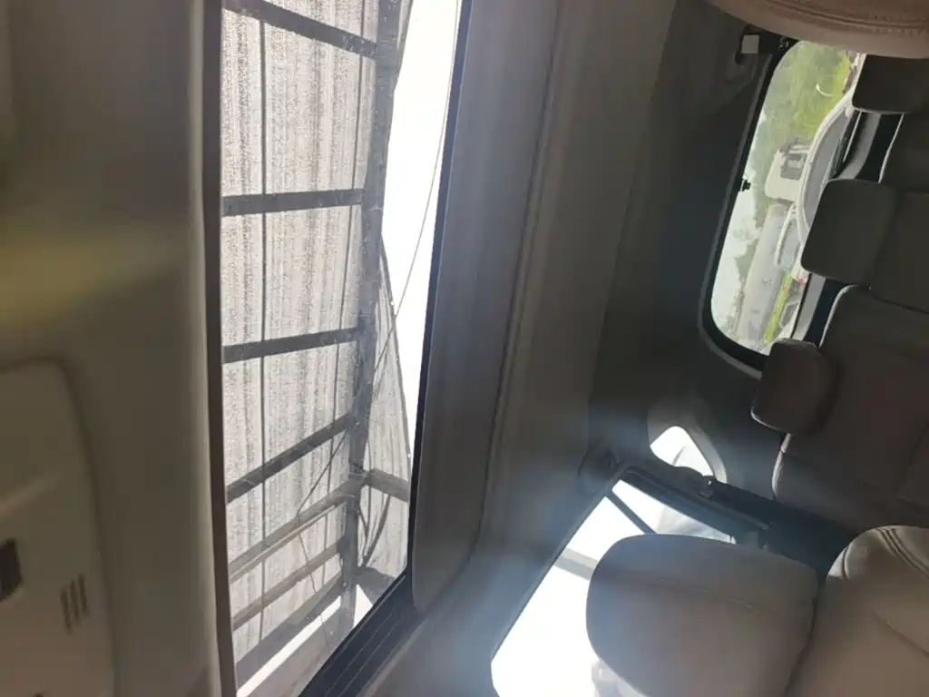 Toyota RAV4 — фото 18