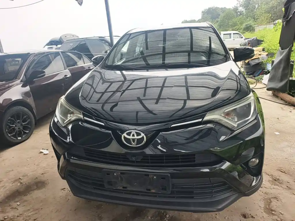 Toyota RAV4 — фото 3