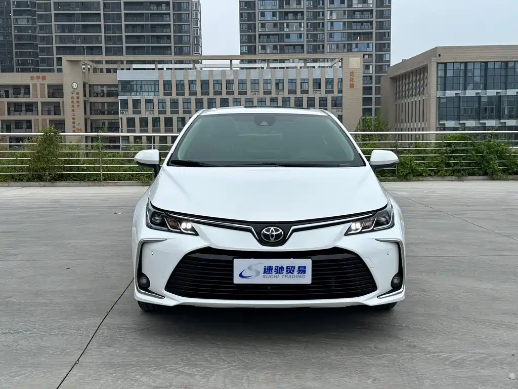 Toyota Corolla — фото 2