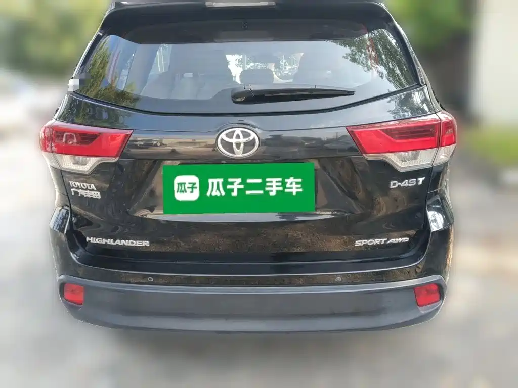 Toyota Highlander — фото 3