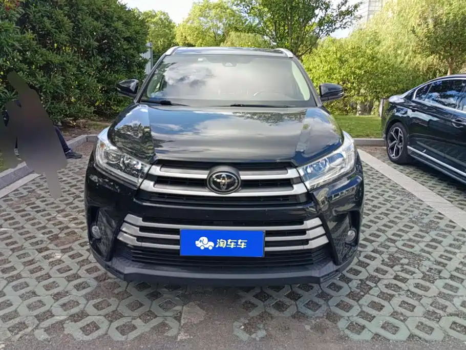 Toyota Highlander — фото 2